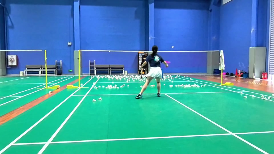 尤其是他对 尤其是他对