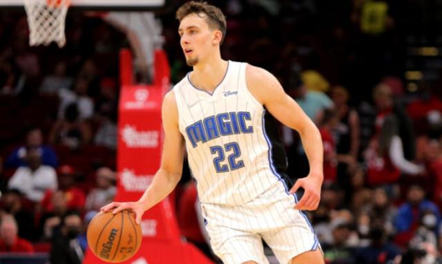 并等待反击 并等待反击