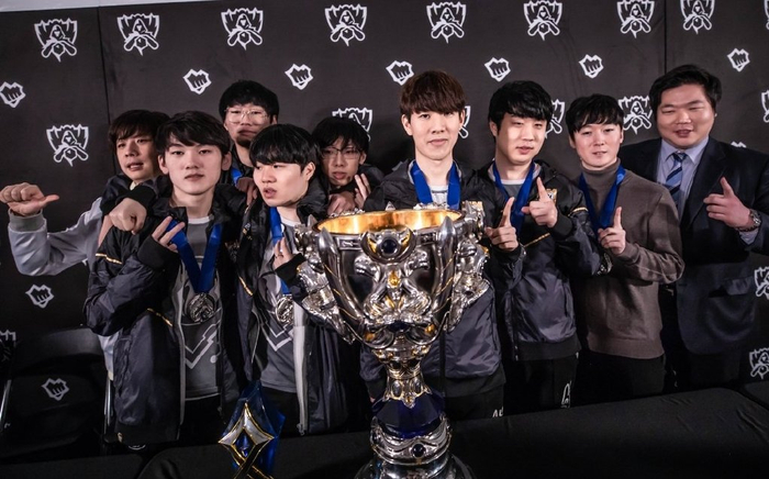 次严重膝盖 次严重膝盖