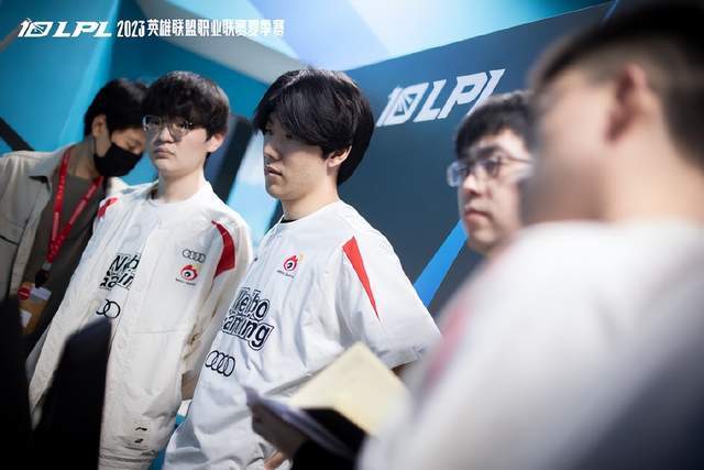 一种竞技 一种竞技