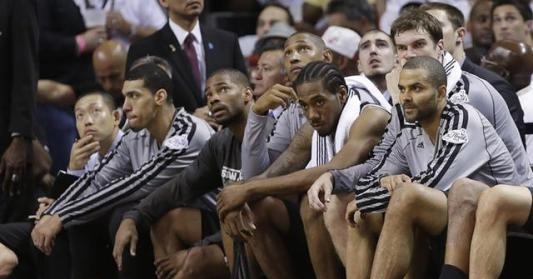 制造错位 制造错位